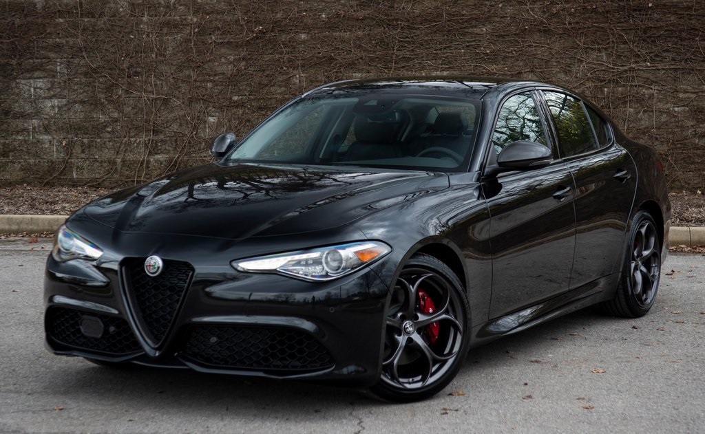 New 2019 Alfa Romeo Giulia Ti Sport Carbon Rwd